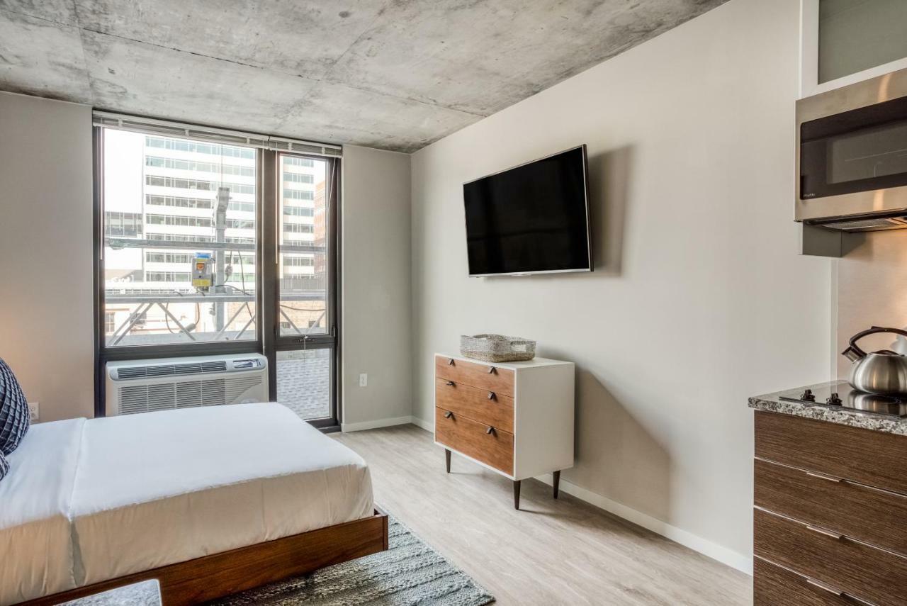 Mint House Minneapolis - Downtown West Экстерьер фото